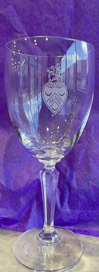 Palmer Crest Deep Etched Lead Crystal Wine Glass